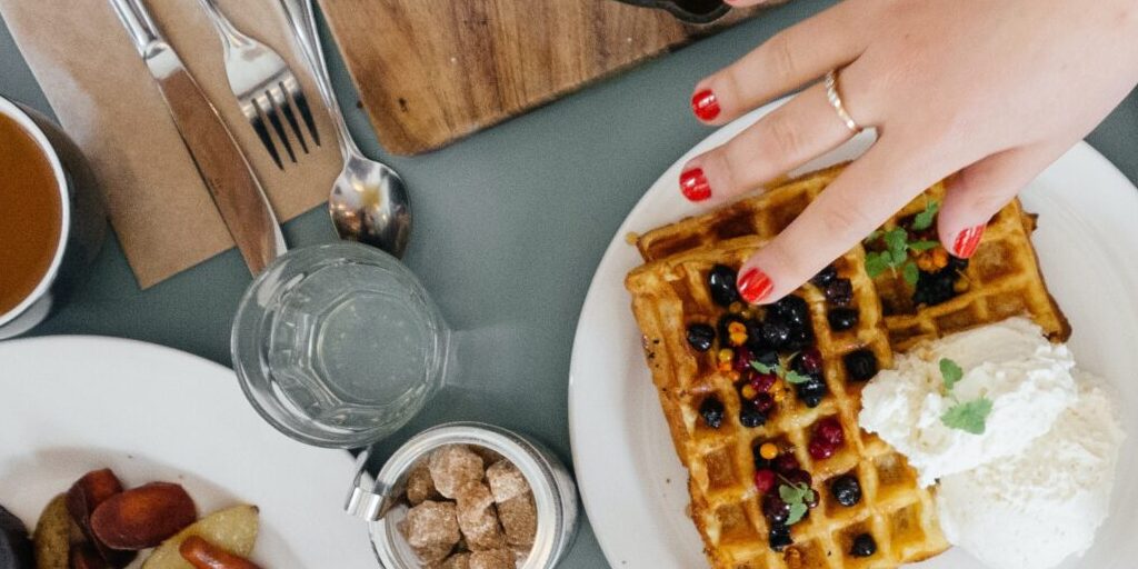 How To Stop Eating Out And Save Money?